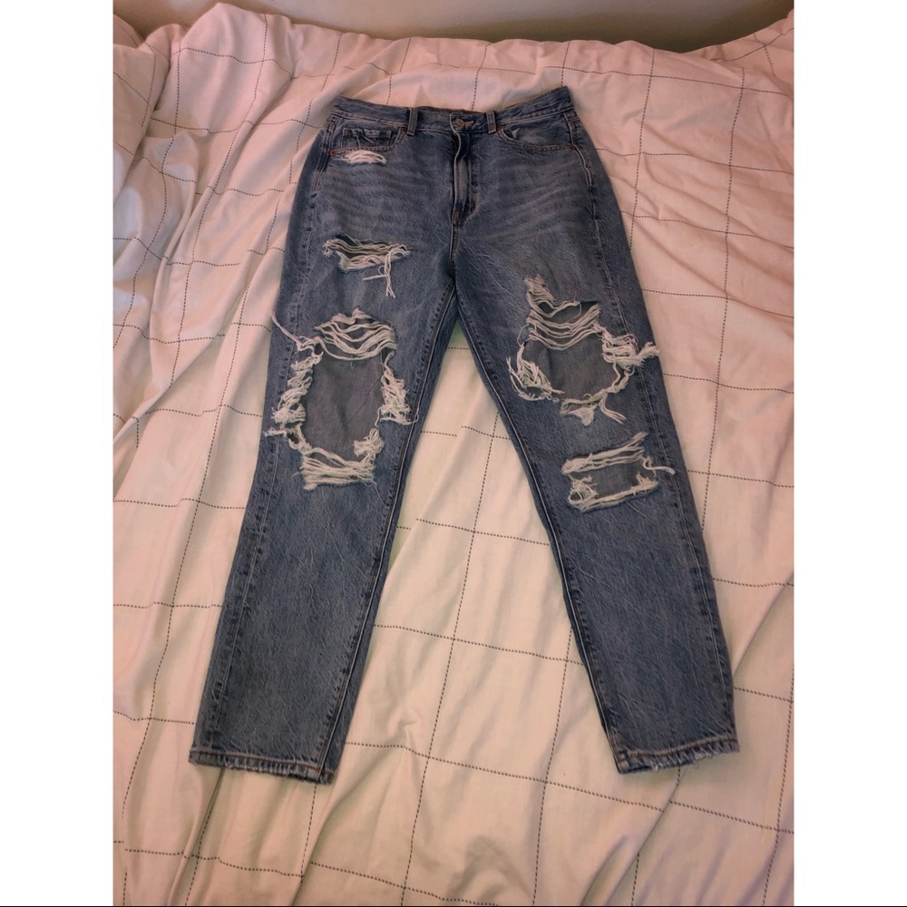American Eagle Mom Jeans